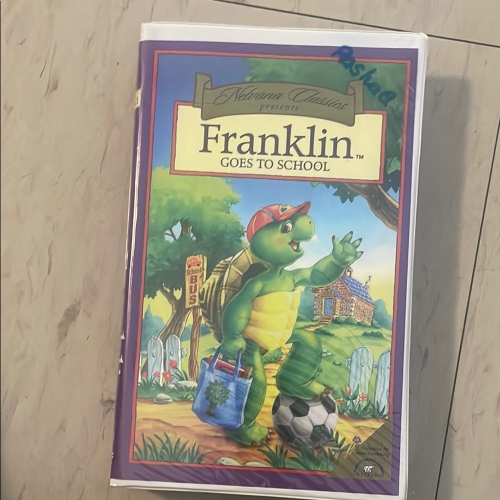 Franklin Goes to School VHS